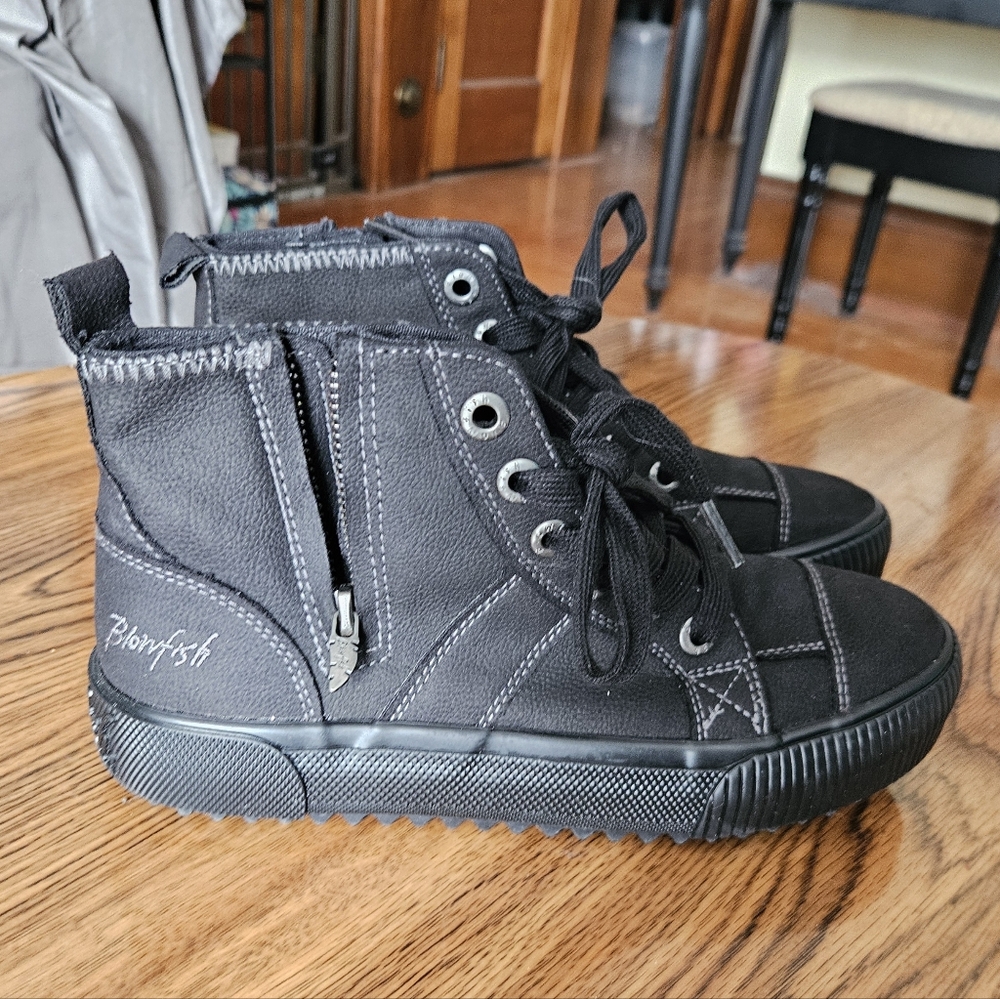 Blowfish Womens Black High-Top Lace & Zip Sneakers